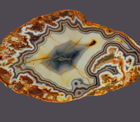 <a href="/photo-708338.html"><h1>Quartz, Chalcedony (Var: Agate)</h1><h2>Knobs region, Kentucky Agate District, Kentucky, USA</h2><p>For more information on these agates see the location page.</p><p class="clickhere">Click here to view photo page on mindat.org</p></a>