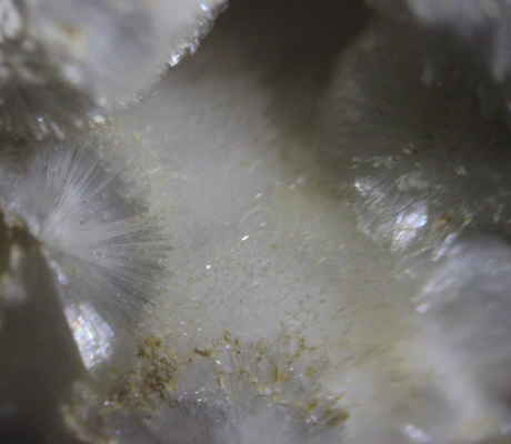 <a href="/photo-588788.html"><h1>Wavellite</h1><h2>Hinda Phosphates ore deposit, Kouilou Department, Republic of the Congo</h2><p>Wavellite minerals find in a geode in the top altered phosphatic layer of the deposit.</p><p class="clickhere">Click here to view photo page on mindat.org</p></a>